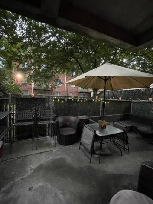 Brooklyn Luxury Spring Retreat With Private Outdoor Space New York Exteriör bild