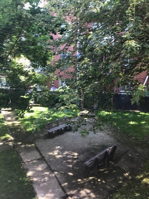 Brooklyn Luxury Spring Retreat With Private Outdoor Space New York Exteriör bild