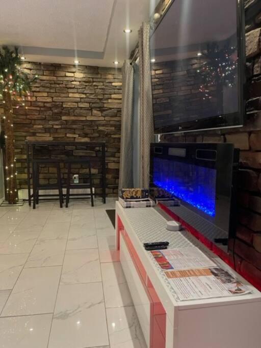 Brooklyn Luxury Spring Retreat With Private Outdoor Space New York Exteriör bild